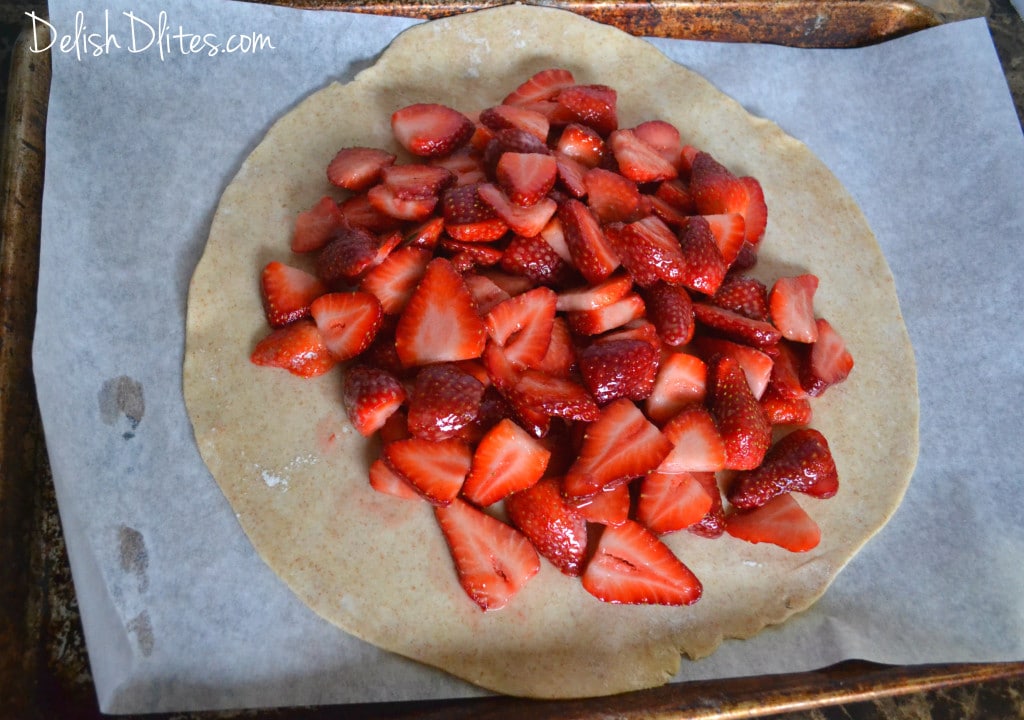 Strawberry Crostata | Delish D'Lites 