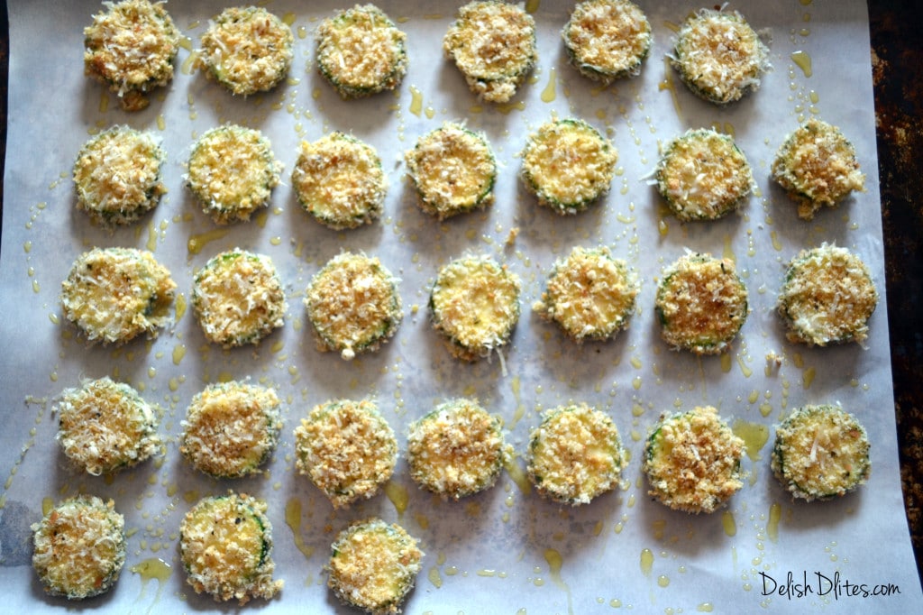 Baked Zucchini Parmesan Crisps | Delish D'Lites
