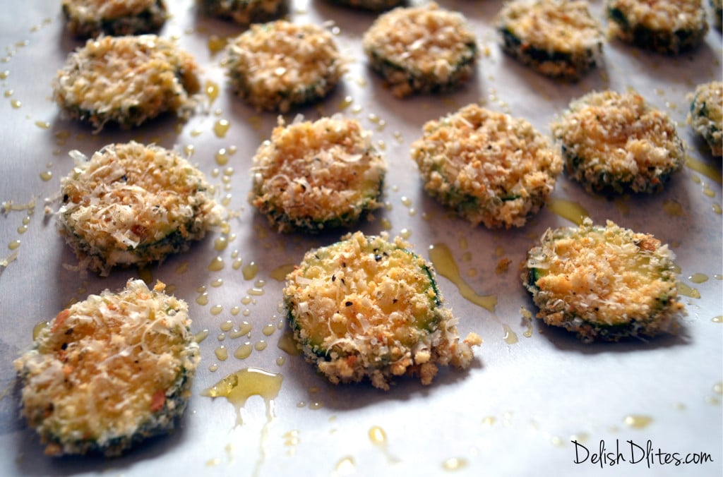 Baked Zucchini Parmesan Crisps | Delish D'Lites