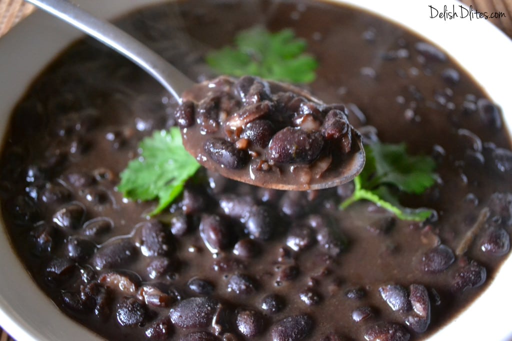 Frijoles Negros (Cuban Black Beans) - Delish D'Lites