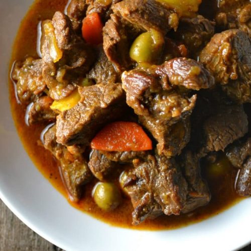 Carne Guisada (Puerto Rican Beef Stew) - Delish D'Lites