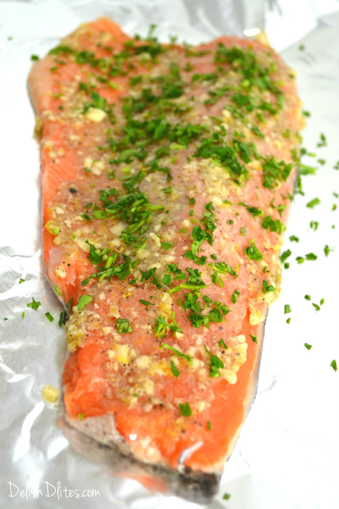 Garlic Butter Steelhead Trout in Foil - Delish D'Lites