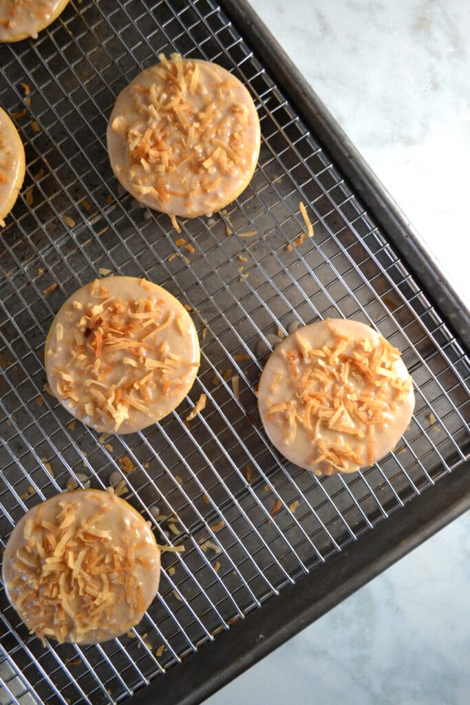 Chewy Coquito Cookies (Puerto Rican Coconut Cookies) - Delish D'Lites