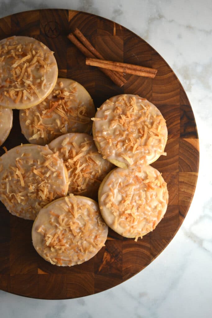 Chewy Coquito Cookies (Puerto Rican Coconut Cookies) - Delish D'Lites